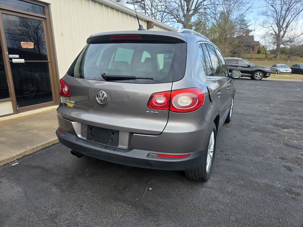 2011 Volkswagen Tiguan Image 10