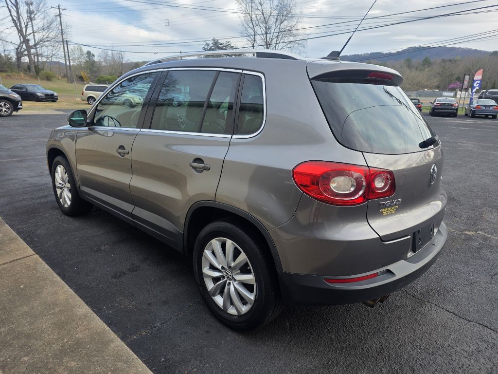 2011 Volkswagen Tiguan Image 12