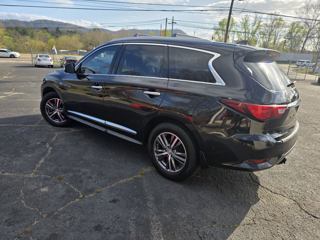 2017 INFINITI QX60 Image 3
