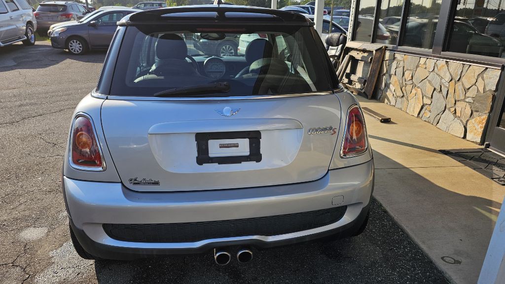 2007 MINI Cooper Image 4
