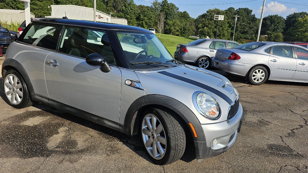 2007 MINI Cooper Image 12