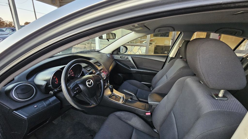 2011 Mazda Mazda3 Image 13
