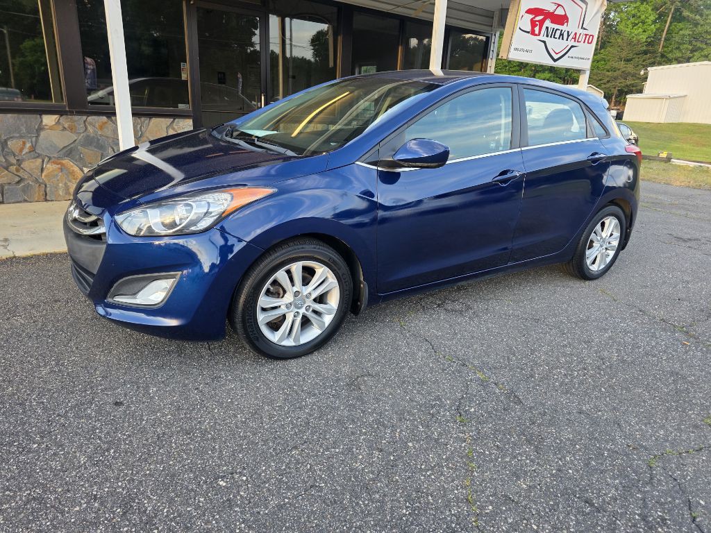 2013 Hyundai Elantra Image 3