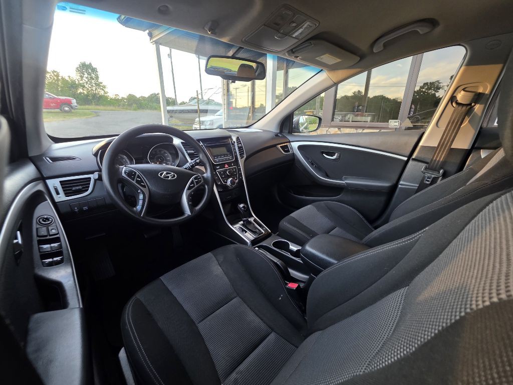 2013 Hyundai Elantra Image 6