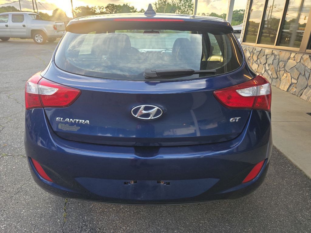 2013 Hyundai Elantra Image 7