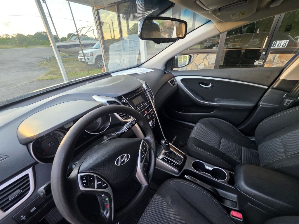 2013 Hyundai Elantra Image 9