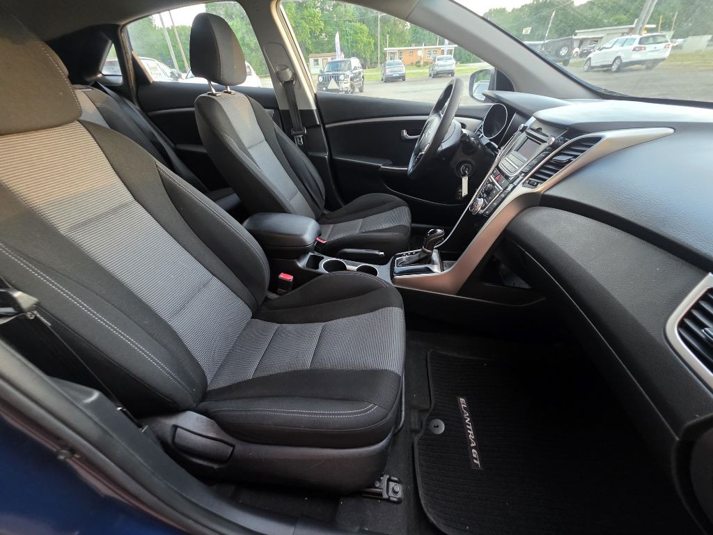 2013 Hyundai Elantra Image 10