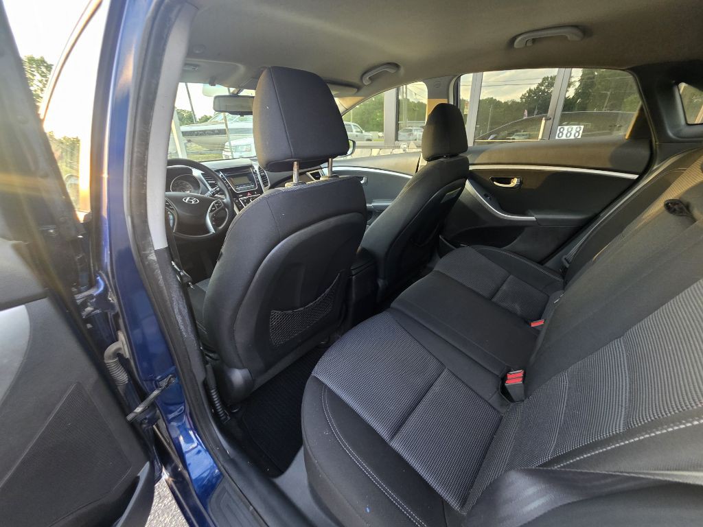 2013 Hyundai Elantra Image 11