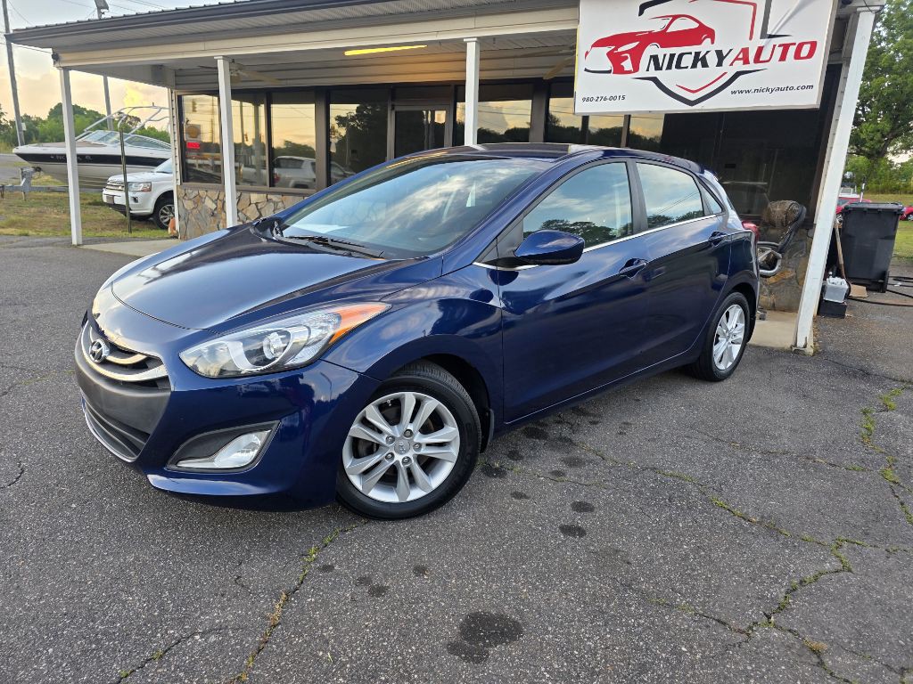 2013 Hyundai Elantra Image 12