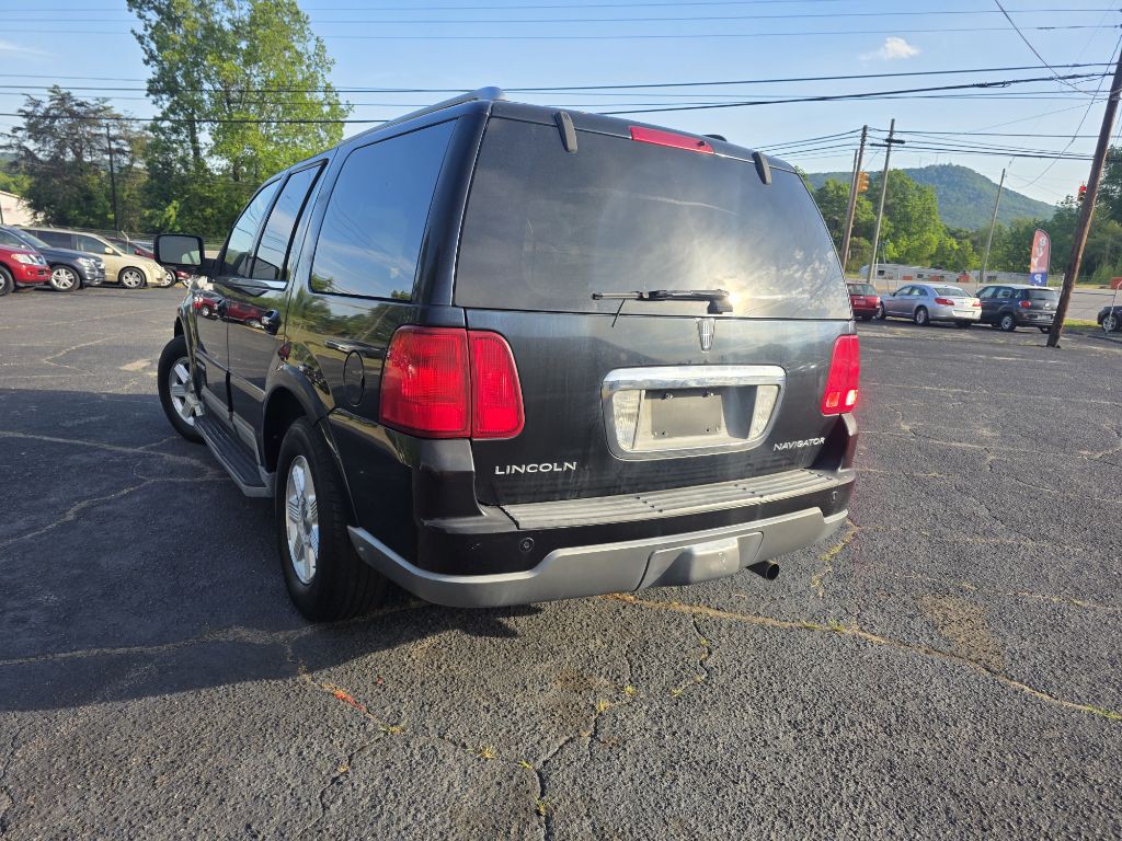 2003 Lincoln Navigator Image 7