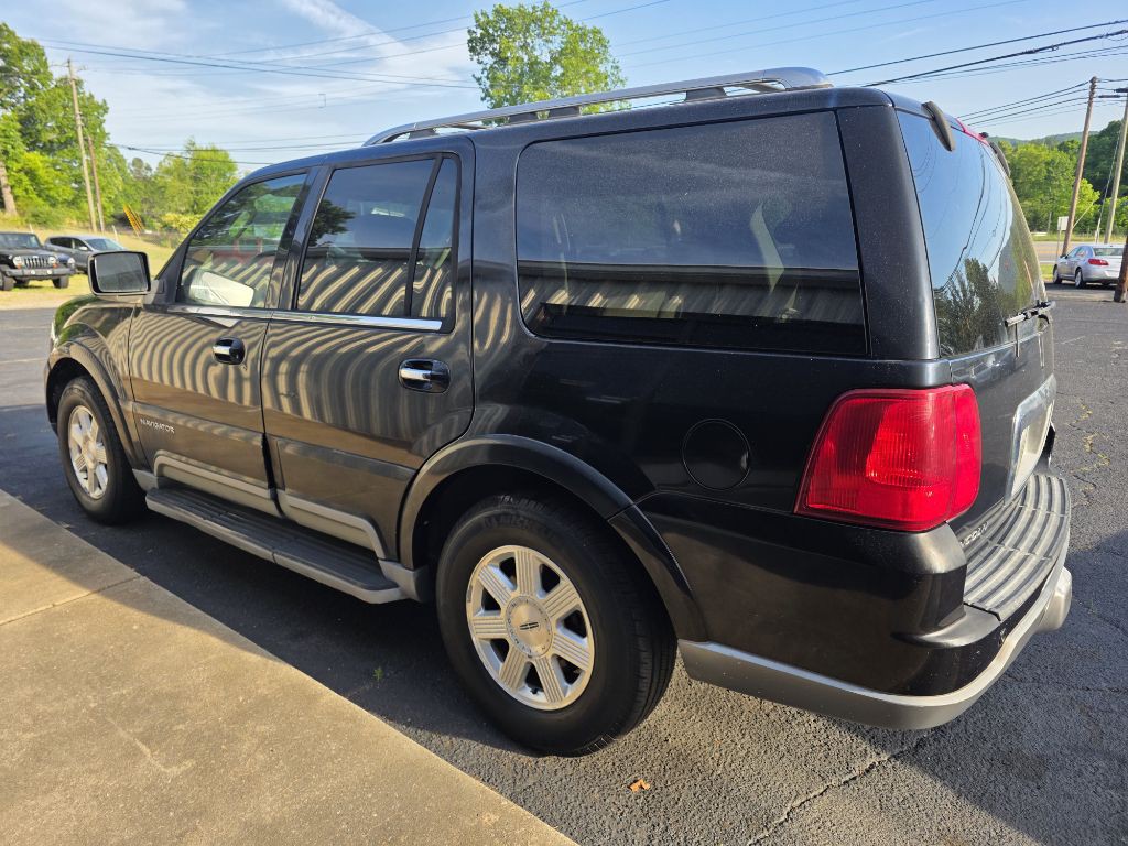 2003 Lincoln Navigator Image 12