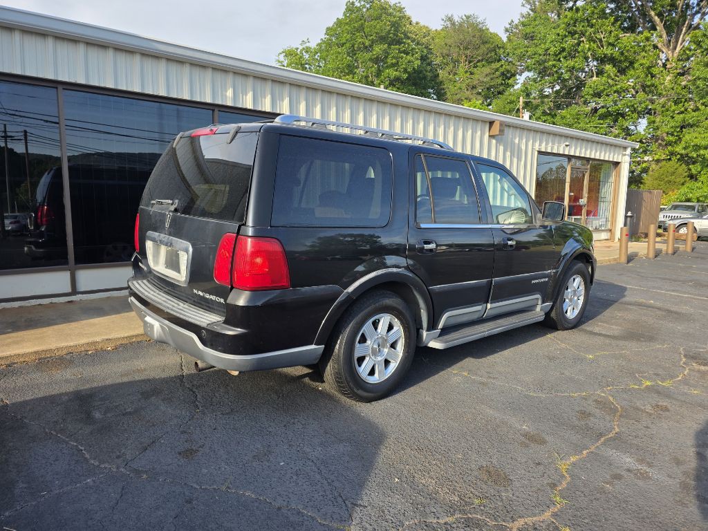 2003 Lincoln Navigator Image 13