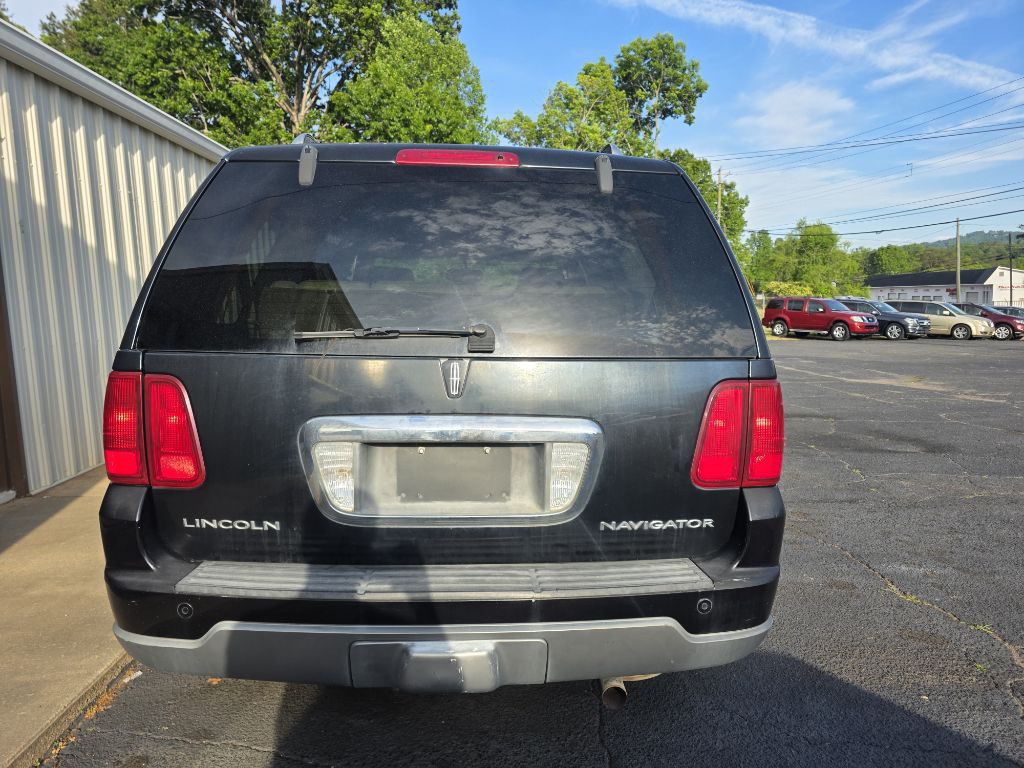2003 Lincoln Navigator Image 14