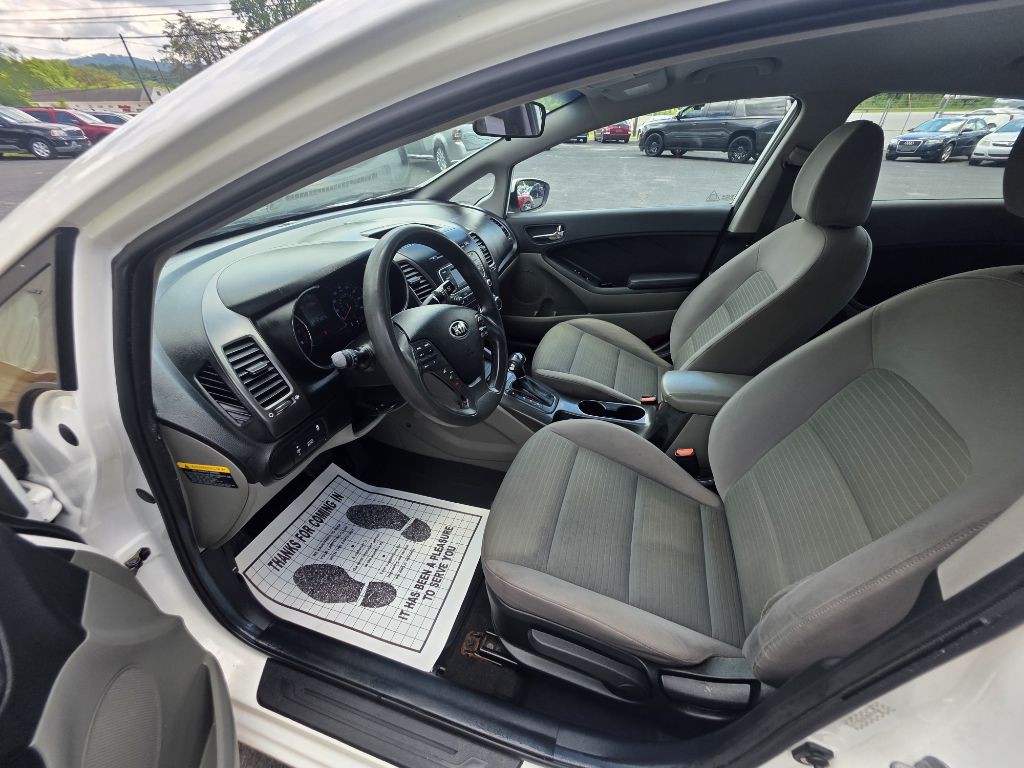 2015 Kia Forte Image 4
