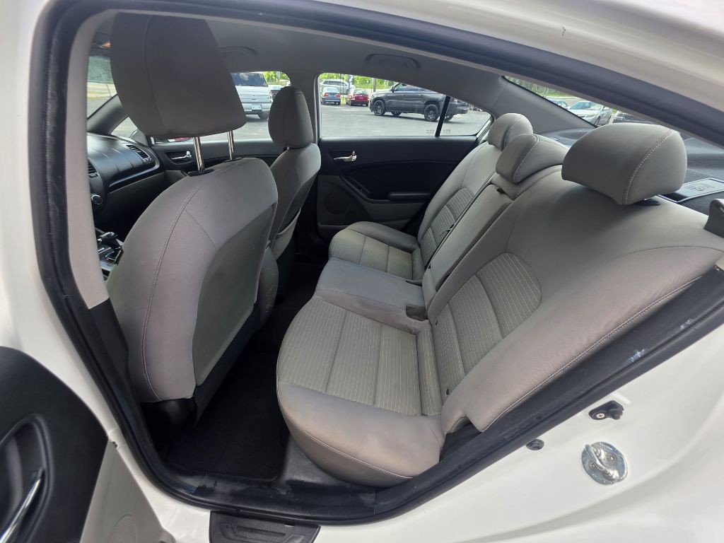 2015 Kia Forte Image 5