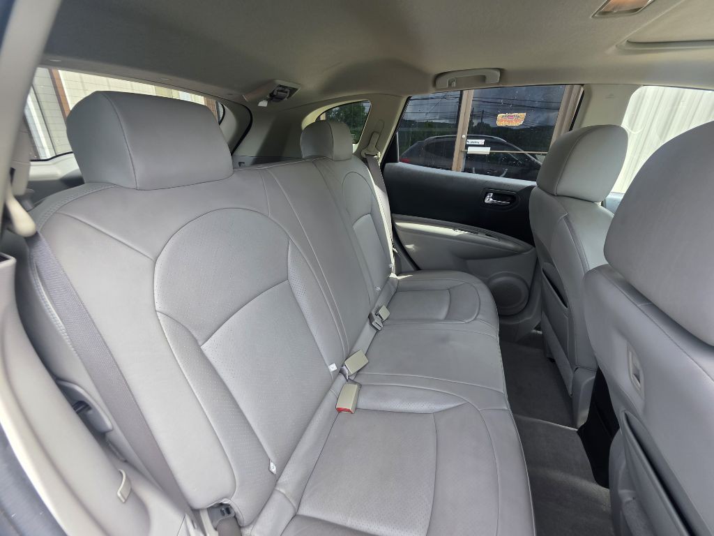 2010 Nissan Rogue Image 4