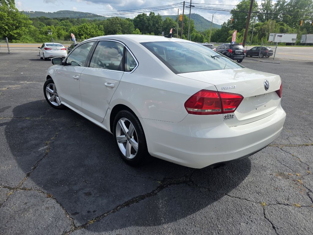 2014 Volkswagen Passat Image 5