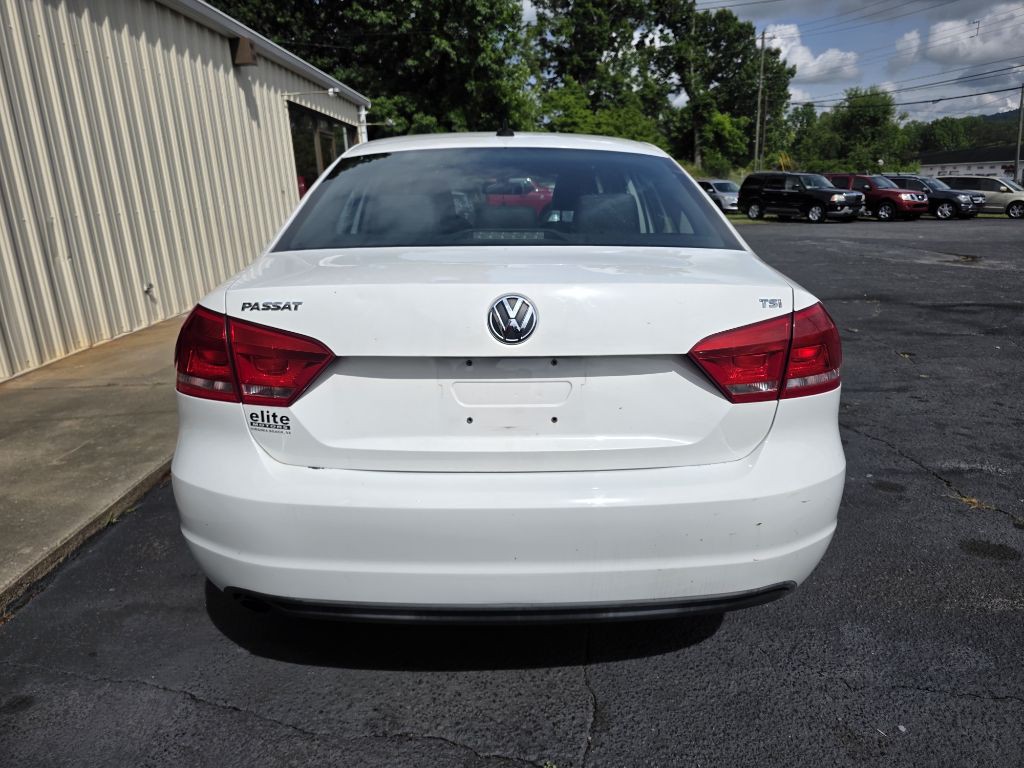 2014 Volkswagen Passat Image 11