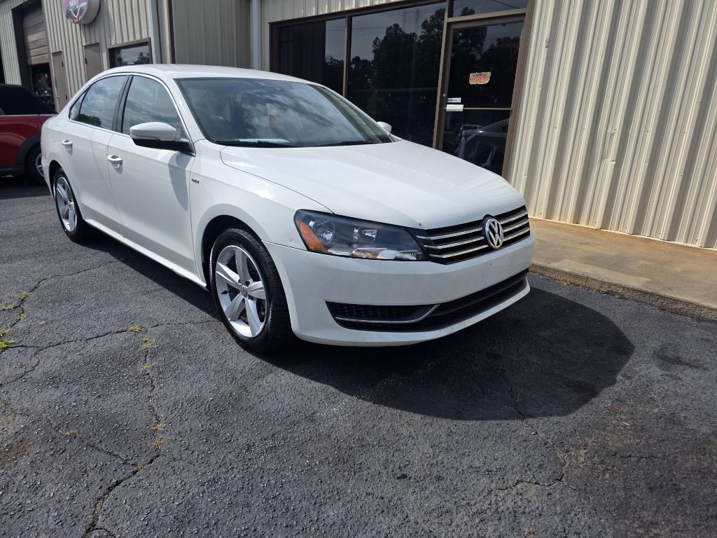 2014 Volkswagen Passat Image 14