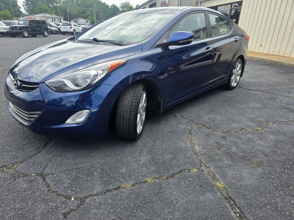 2013 Hyundai Elantra Image 2