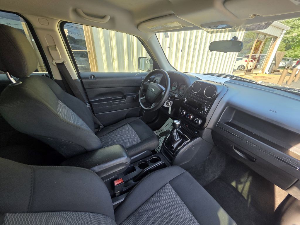 2010 Jeep Patriot Image 3
