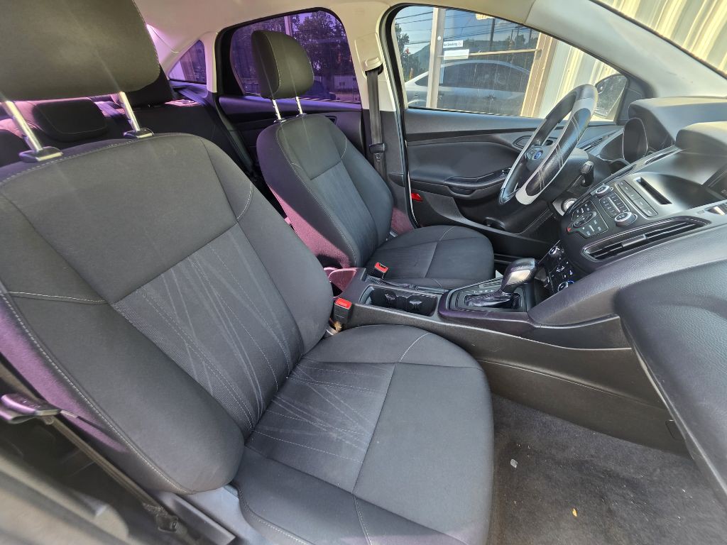 2016 Ford Focus Image 3