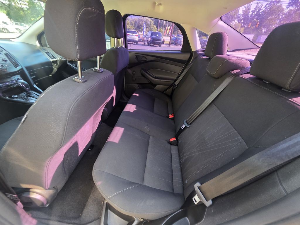 2016 Ford Focus Image 7
