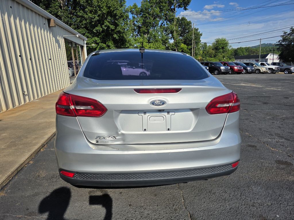 2016 Ford Focus Image 13