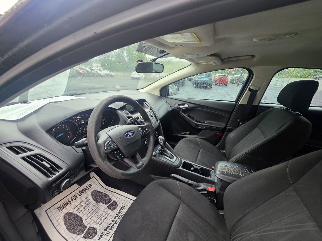 2018 Ford Focus Image 2