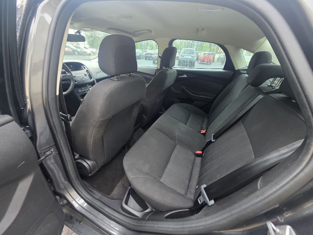 2018 Ford Focus Image 8