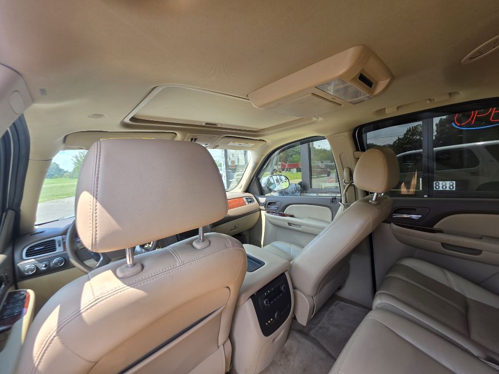 2009 GMC Yukon Image 18