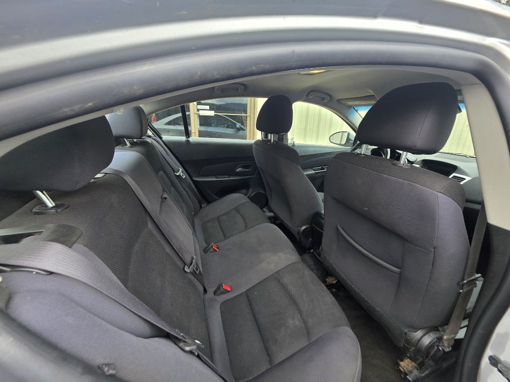 2016 Chevrolet Cruze Image 9