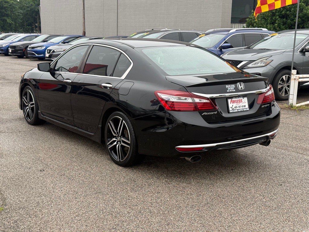 2017 Honda Accord Image 4