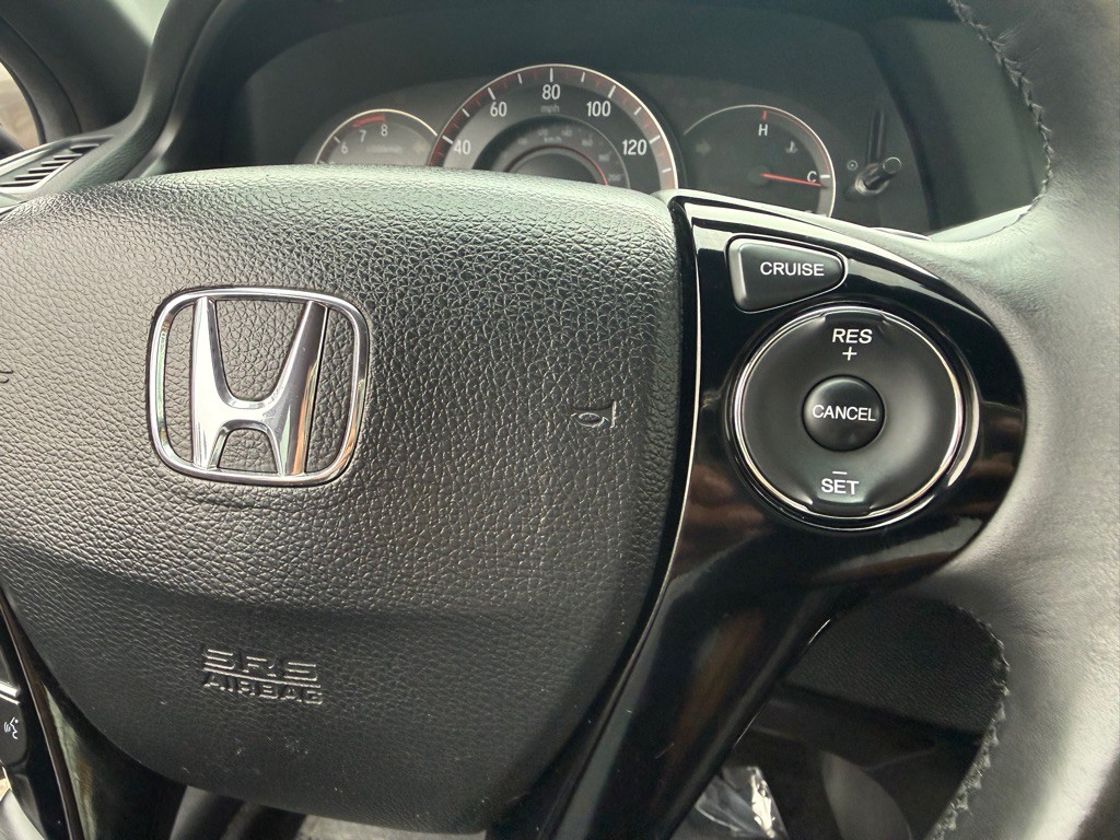 2017 Honda Accord Image 13