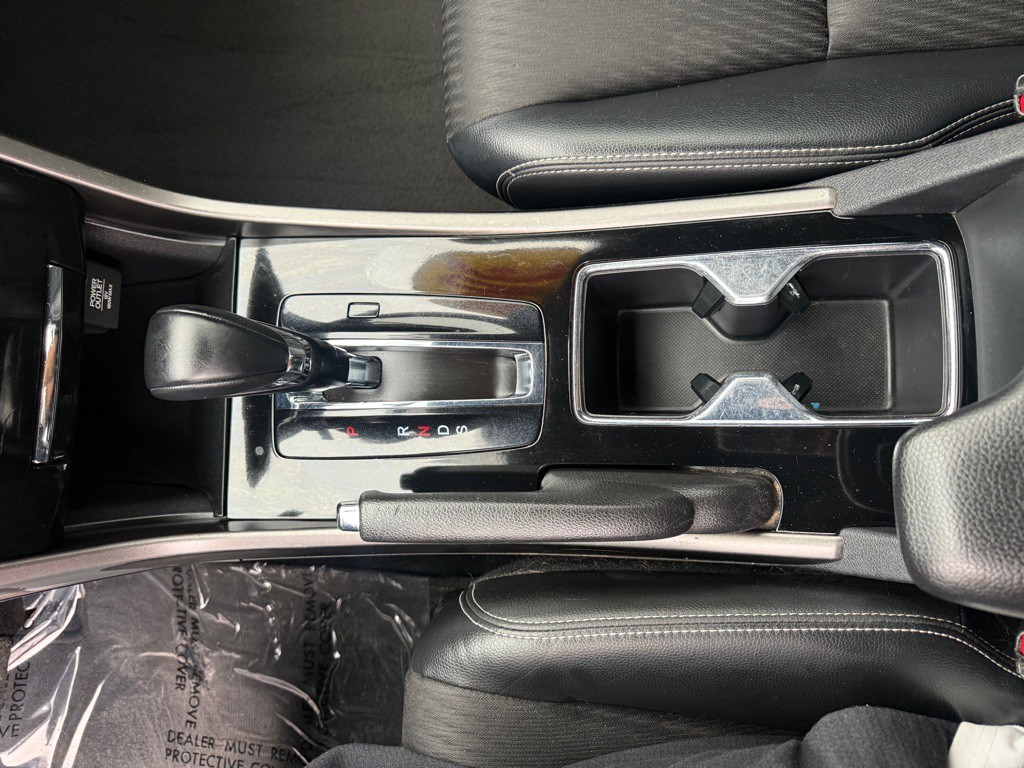 2017 Honda Accord Image 20