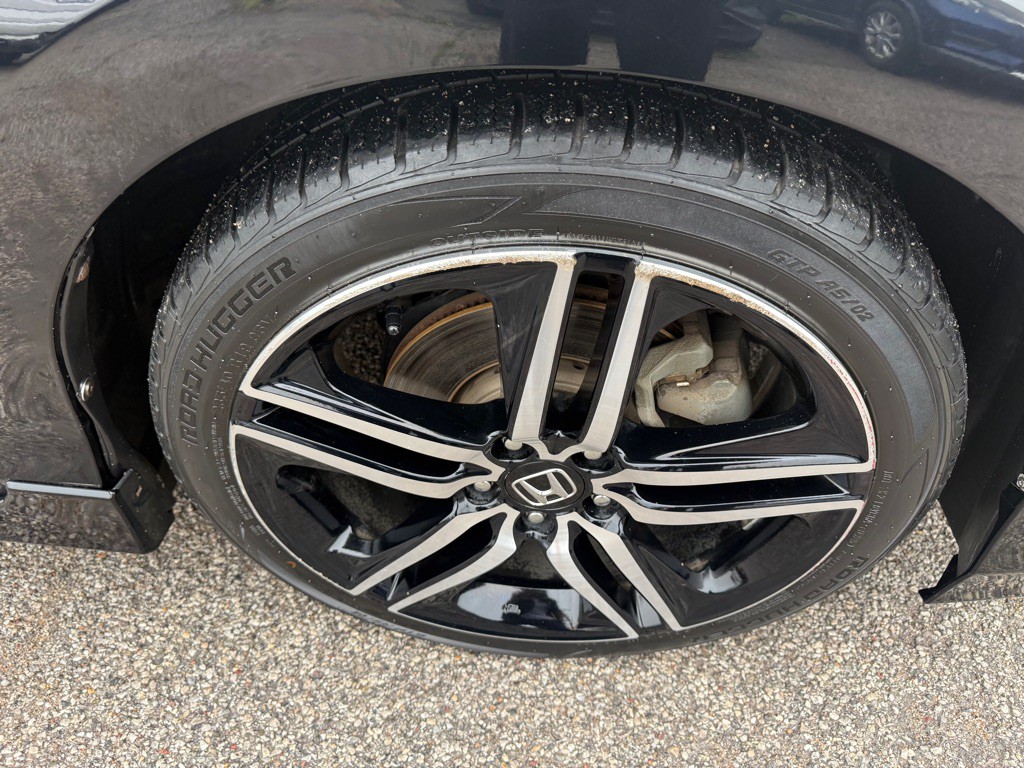 2017 Honda Accord Image 30