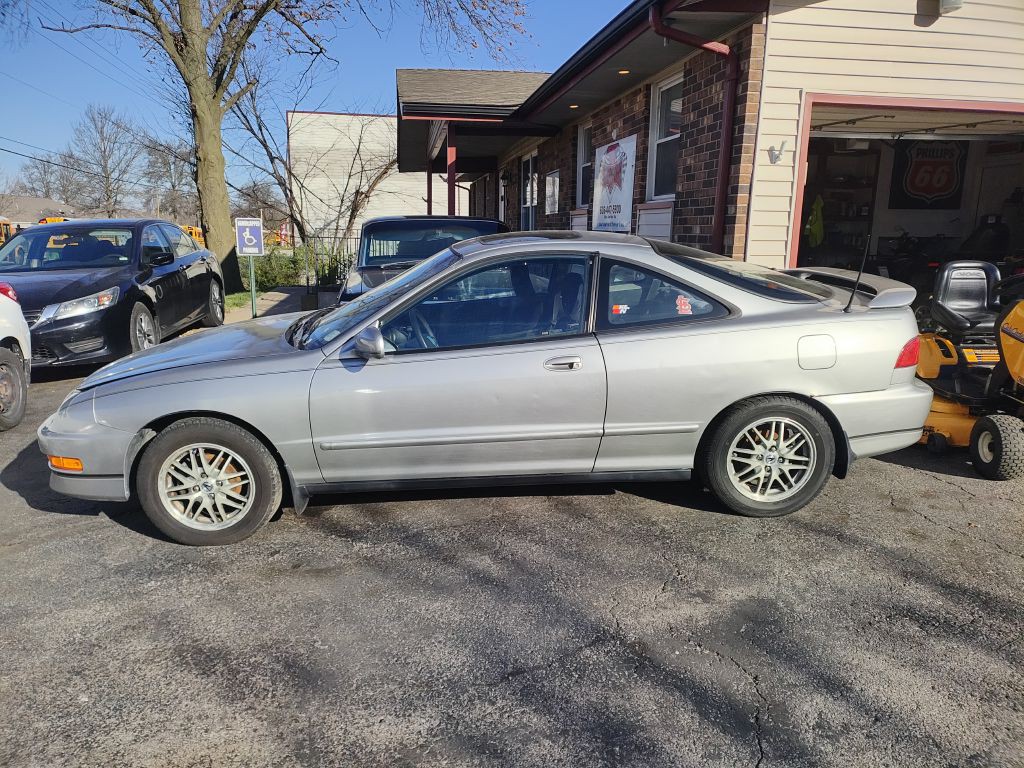 1999 Acura Integra Image 2