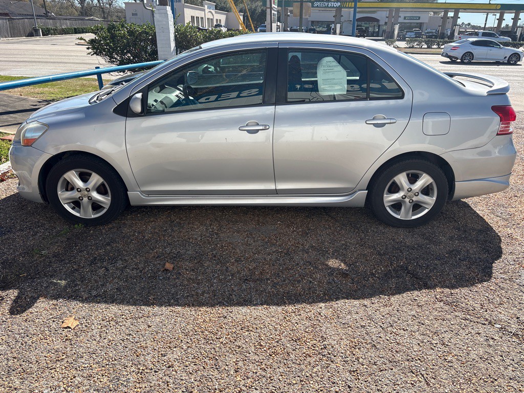 2007 Toyota Yaris Image 2