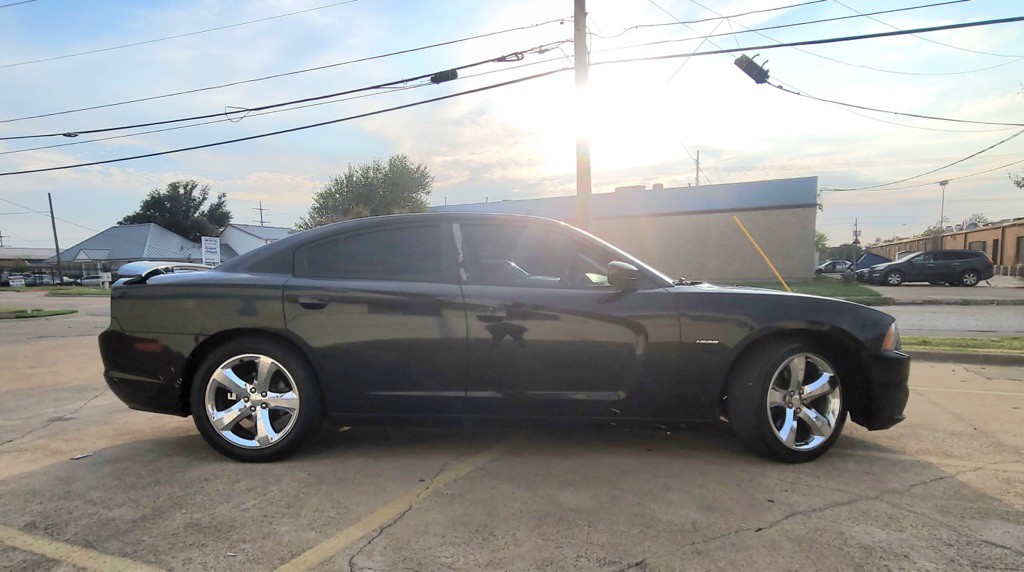 2013 Dodge Charger Image 8