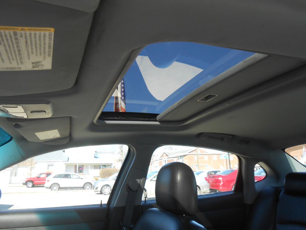 2005 Buick Lacrosse Image 6