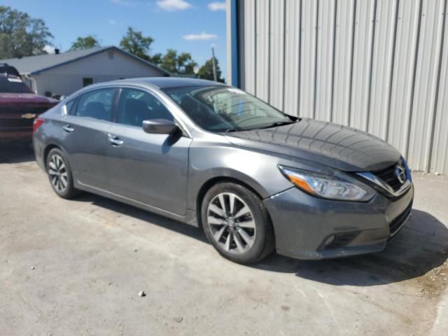 2017 Nissan Altima Image 4