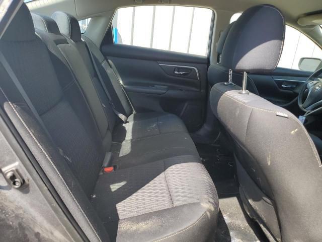2017 Nissan Altima Image 10