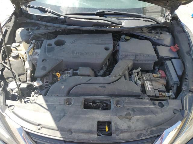 2017 Nissan Altima Image 11