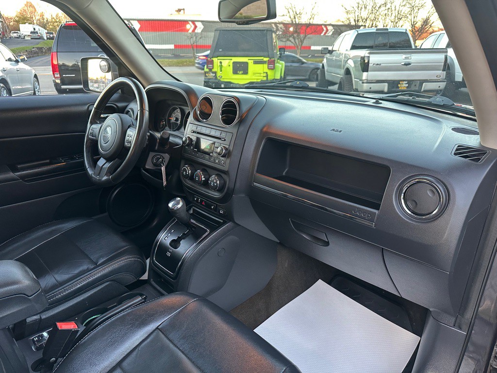 2016 Jeep Patriot Image 9