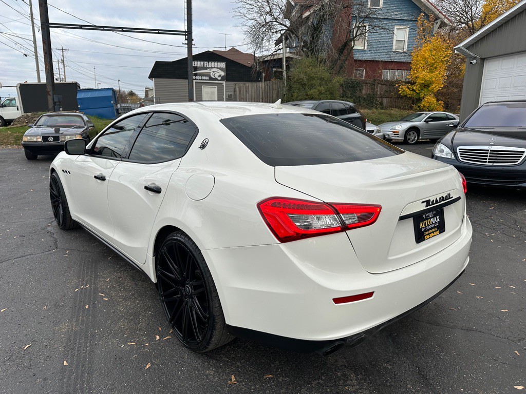 2016 Maserati Ghibli Image 6