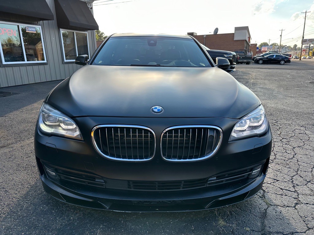 2014 BMW 7 Series Image 3