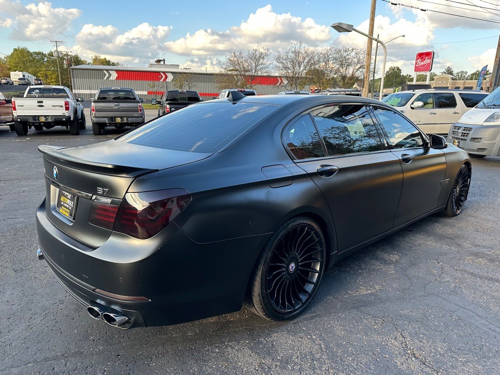 2014 BMW 7 Series Image 8