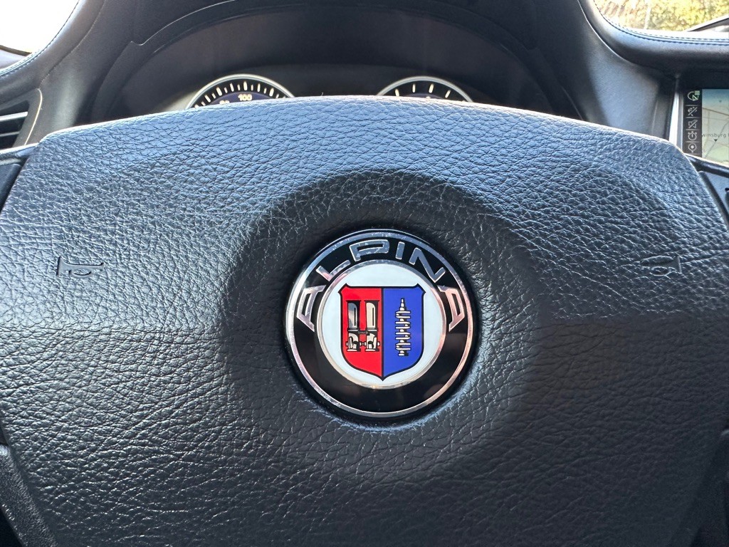 2014 BMW 7 Series Image 24