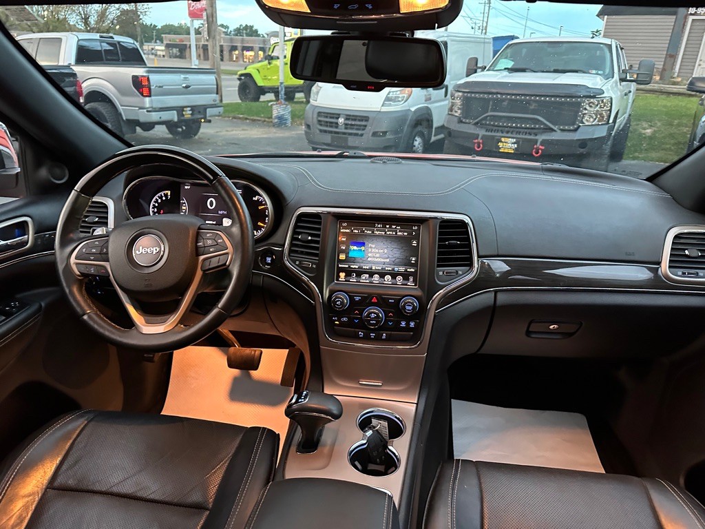 2015 Jeep Grand Cherokee Image 12