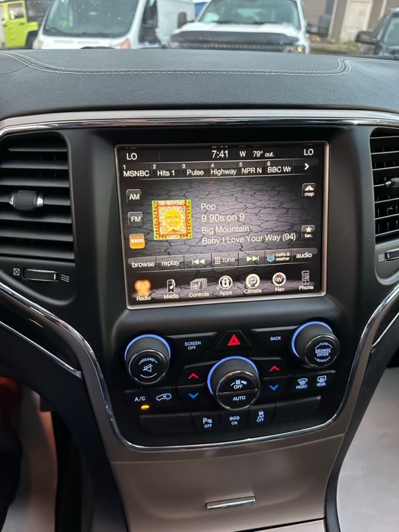 2015 Jeep Grand Cherokee Image 16